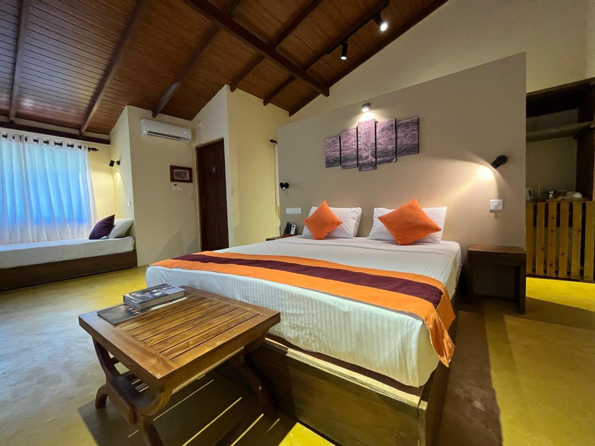 Cloud Nine Wilpattu By Aaradhya Hotel Wanathavilluwa Bagian luar foto