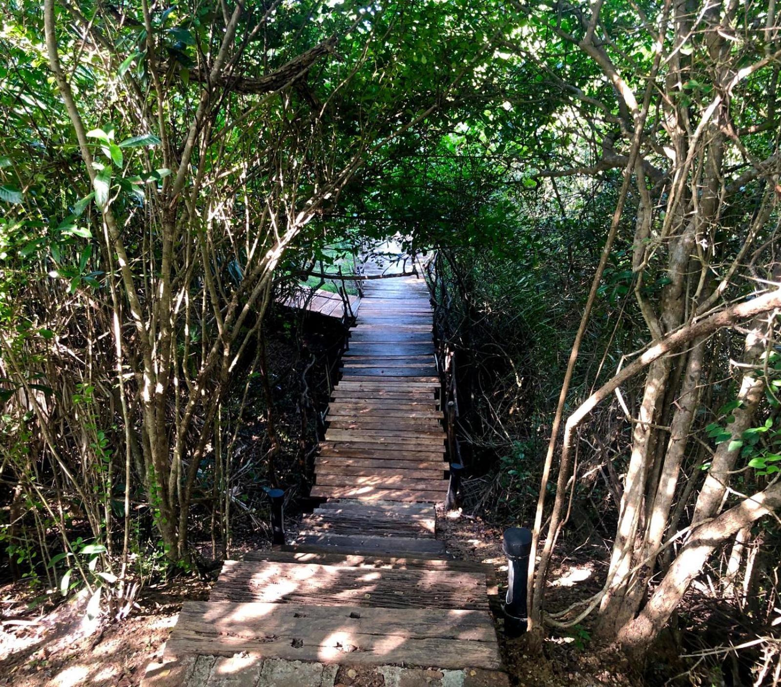 Cloud Nine Wilpattu By Aaradhya Hotel Wanathavilluwa Bagian luar foto